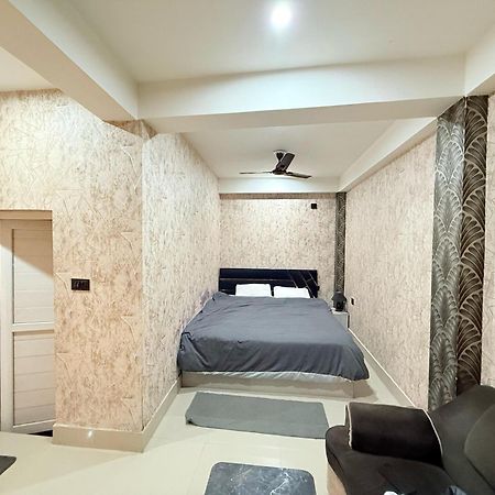 Hotel Faarmsi Danapur Екстер'єр фото