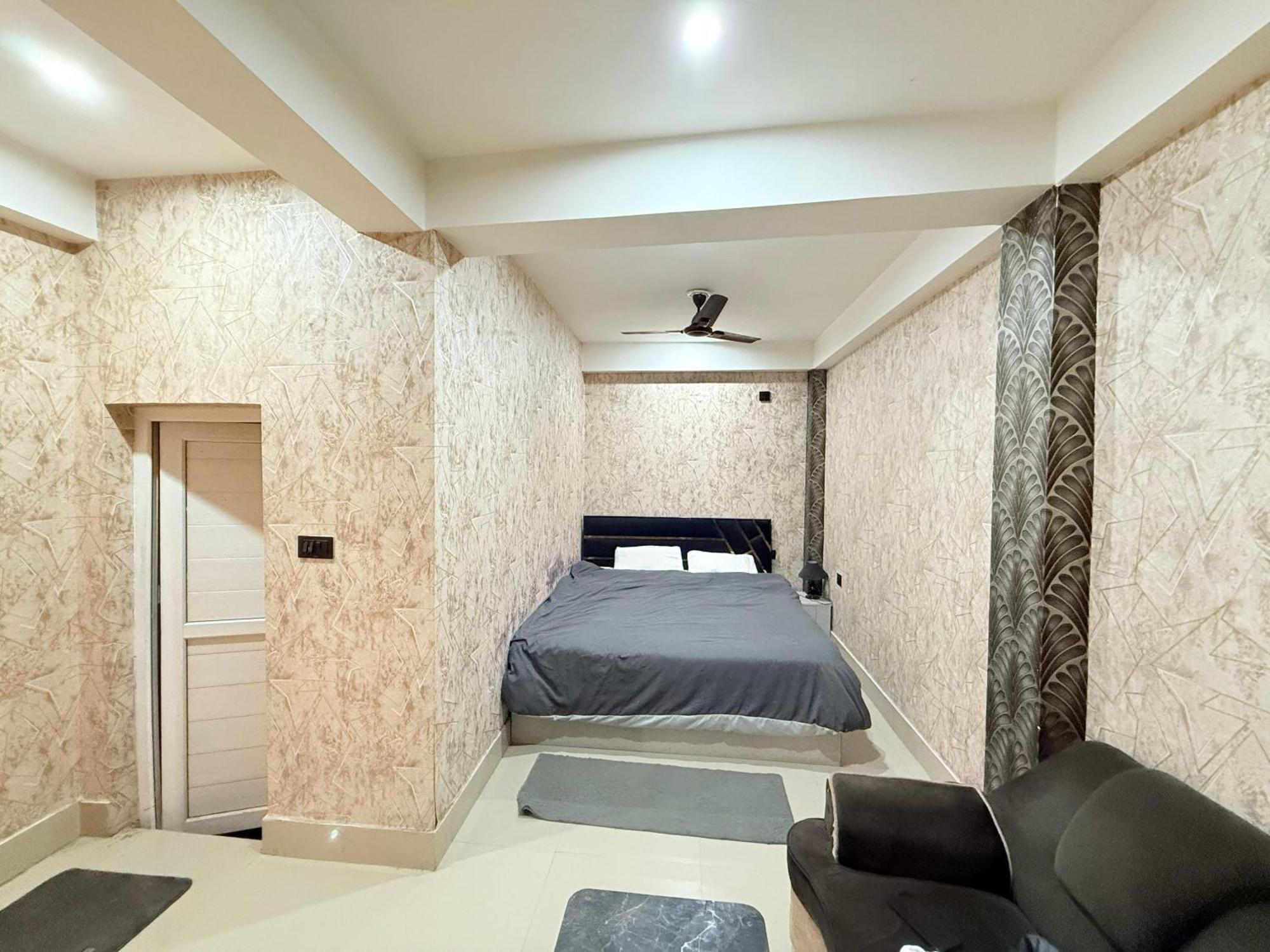 Hotel Faarmsi Danapur Екстер'єр фото